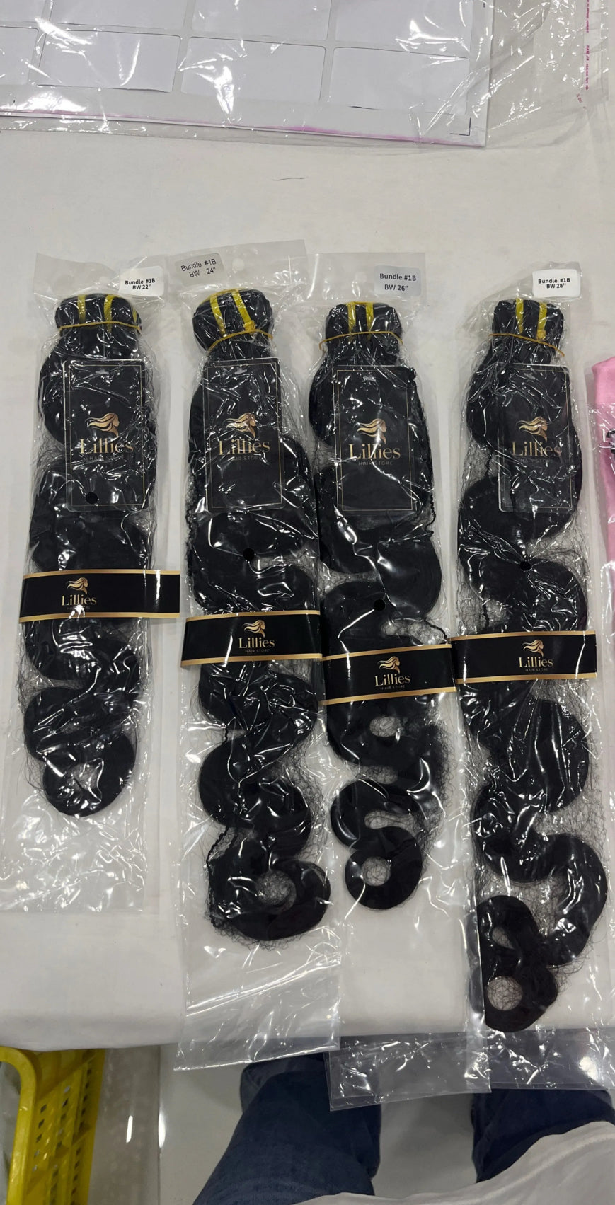 Body wave human hair bundles